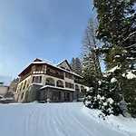 Gorski W Poblizu Wyciagow Bed & Breakfast Karpacz